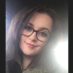 Meet your Posher, Holly